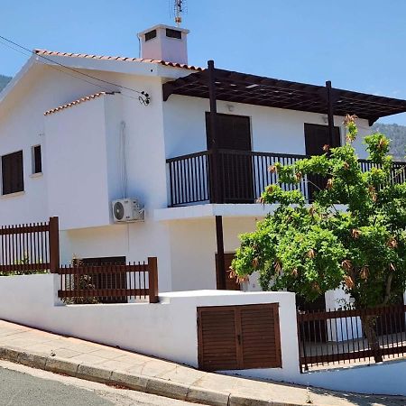 Seaclusion Vacation Villa Pomos Eksteriør billede