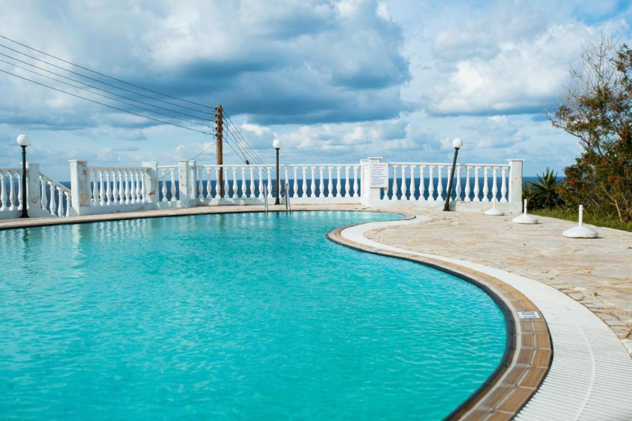 Seaclusion Vacation Villa Pomos Eksteriør billede