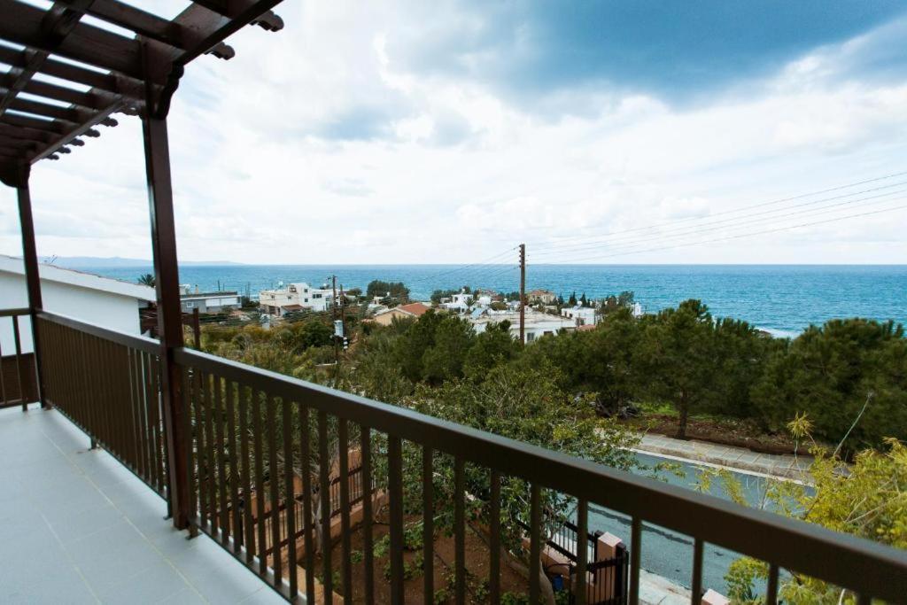 Seaclusion Vacation Villa Pomos Eksteriør billede