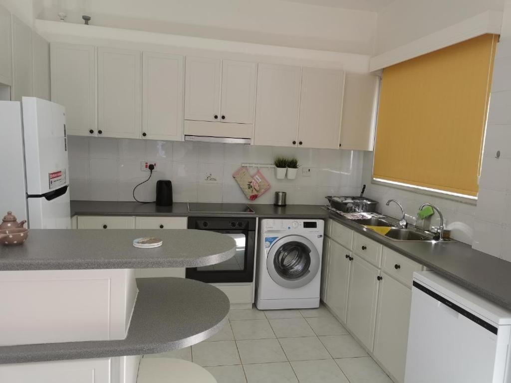Seaclusion Vacation Villa Pomos Eksteriør billede